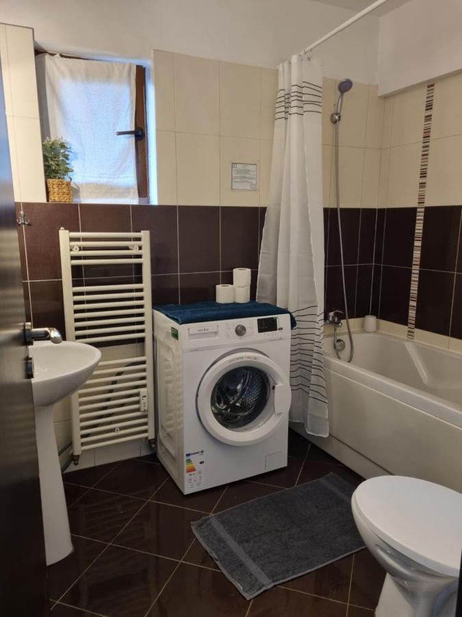 Lovely & Comfy, Central Apt In יאשי מראה חיצוני תמונה